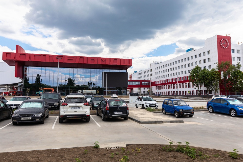 Новый цех тракторного завода Ростсельмаш
